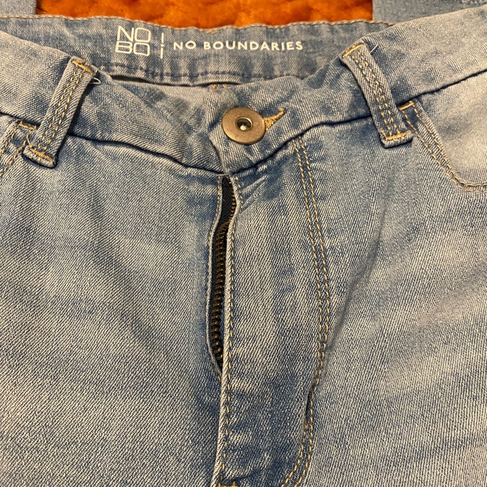 No Boundaries Raw Hem Jeans